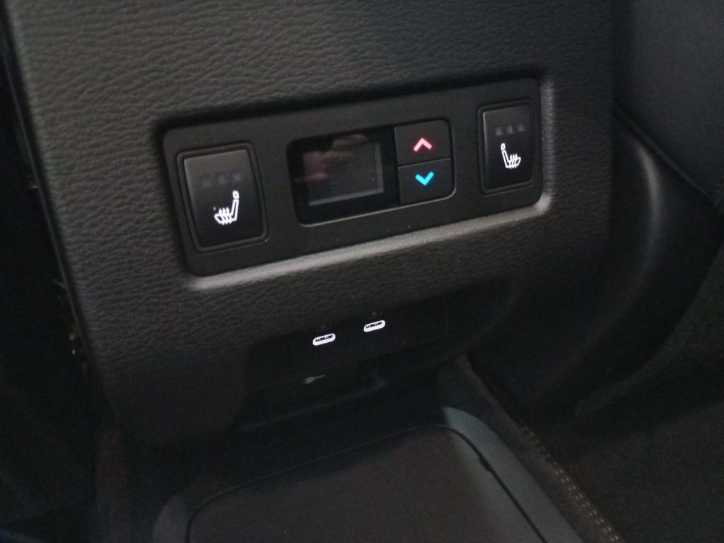 Fahrzeugabbildung Mitsubishi Outlander Diamant TOP ´´Black´´ PHEV Luxury-Pake