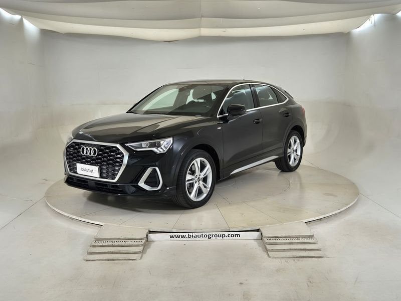 Image of Audi Q3