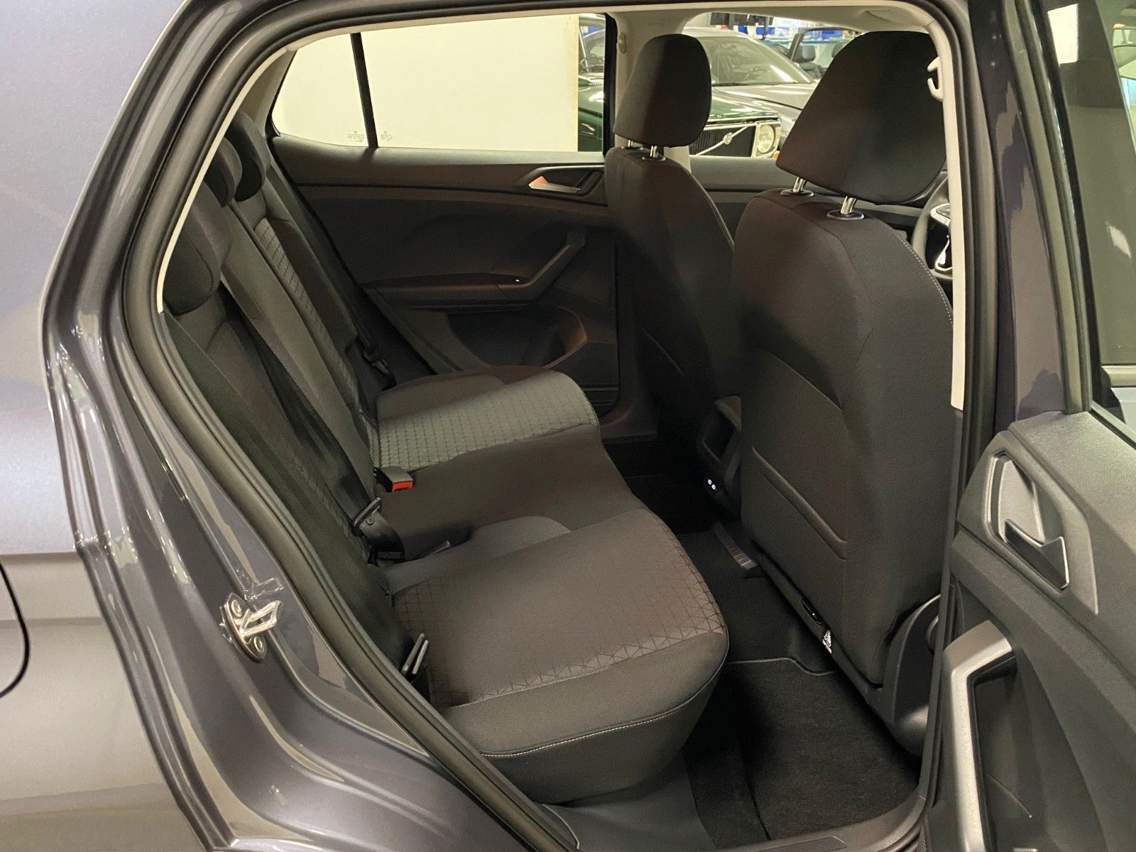 Fahrzeugabbildung Volkswagen T-Cross 1.0 TSI Life+KAMERA++PDC+ready2Discover+