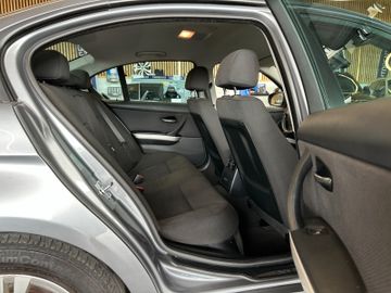 MYAUTOCENTER – Gebraucht- und Jahreswagen mit Werkstattservice in Pfaffenhofen BMW 318 *Klima*TÜV1027*KLIMA*PDC*