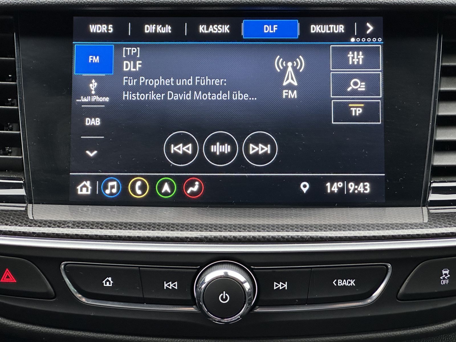 Fahrzeugabbildung Opel Insignia SpT 2.0 D Ultimate OPC+NAV+LED+AHK+20ZO