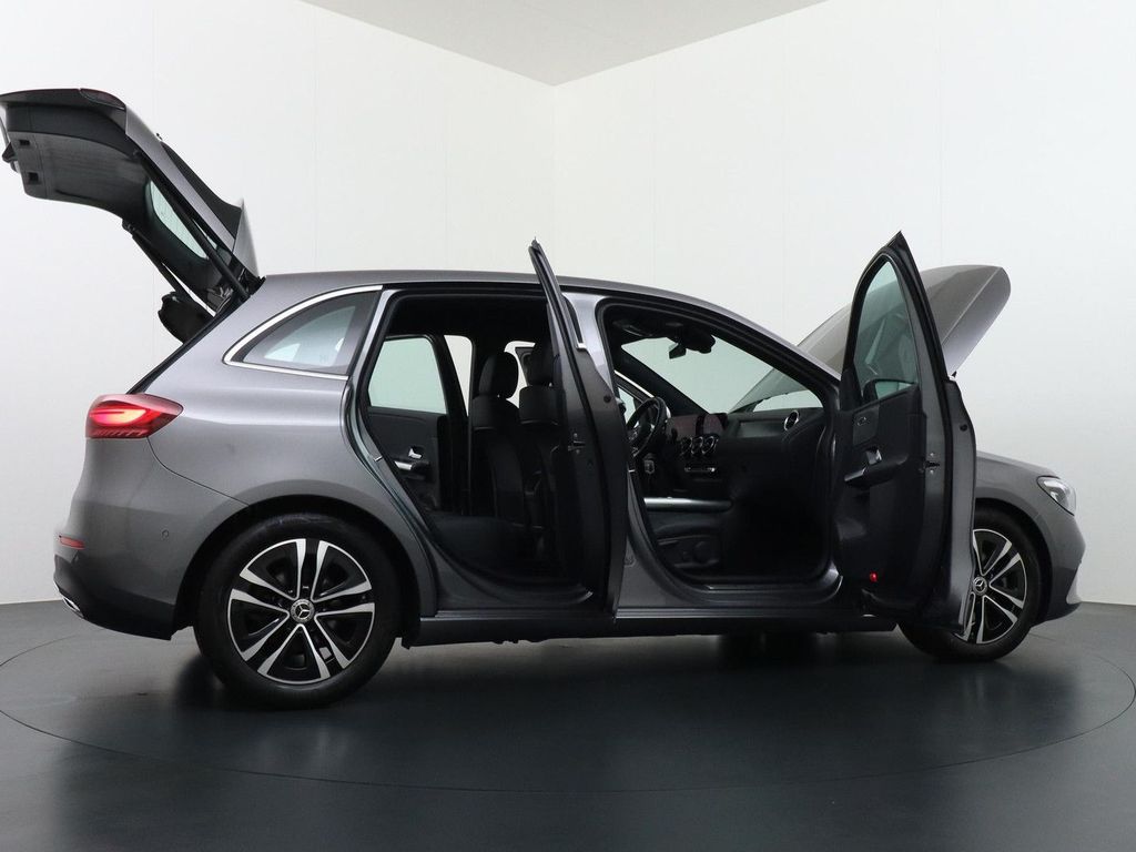 Mercedes-Benz B 180 180d Luxury Line