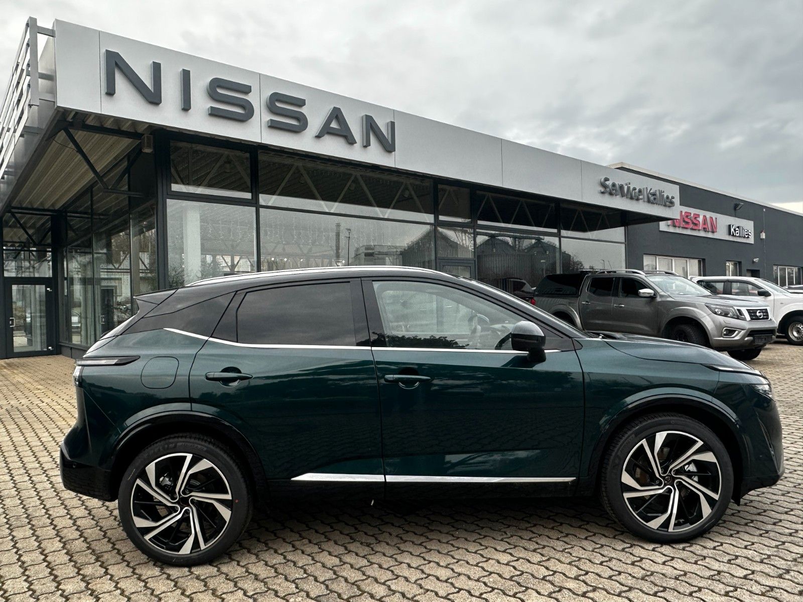 Fahrzeugabbildung Nissan Qashqai 1.3 DIG-T MHEV AT N-Connecta WINTERPAKET