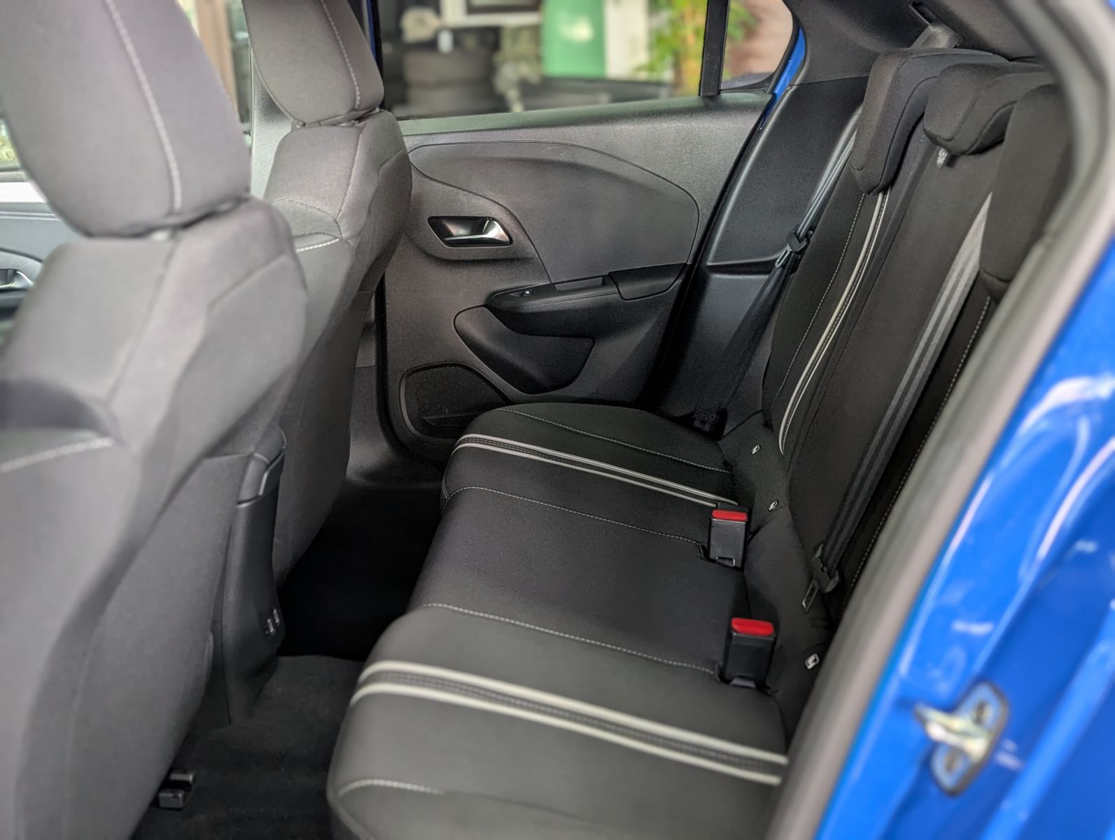 Fahrzeugabbildung Opel Corsa F GS TECH LED KAM SHZ VIRT APP BHL LM 16"