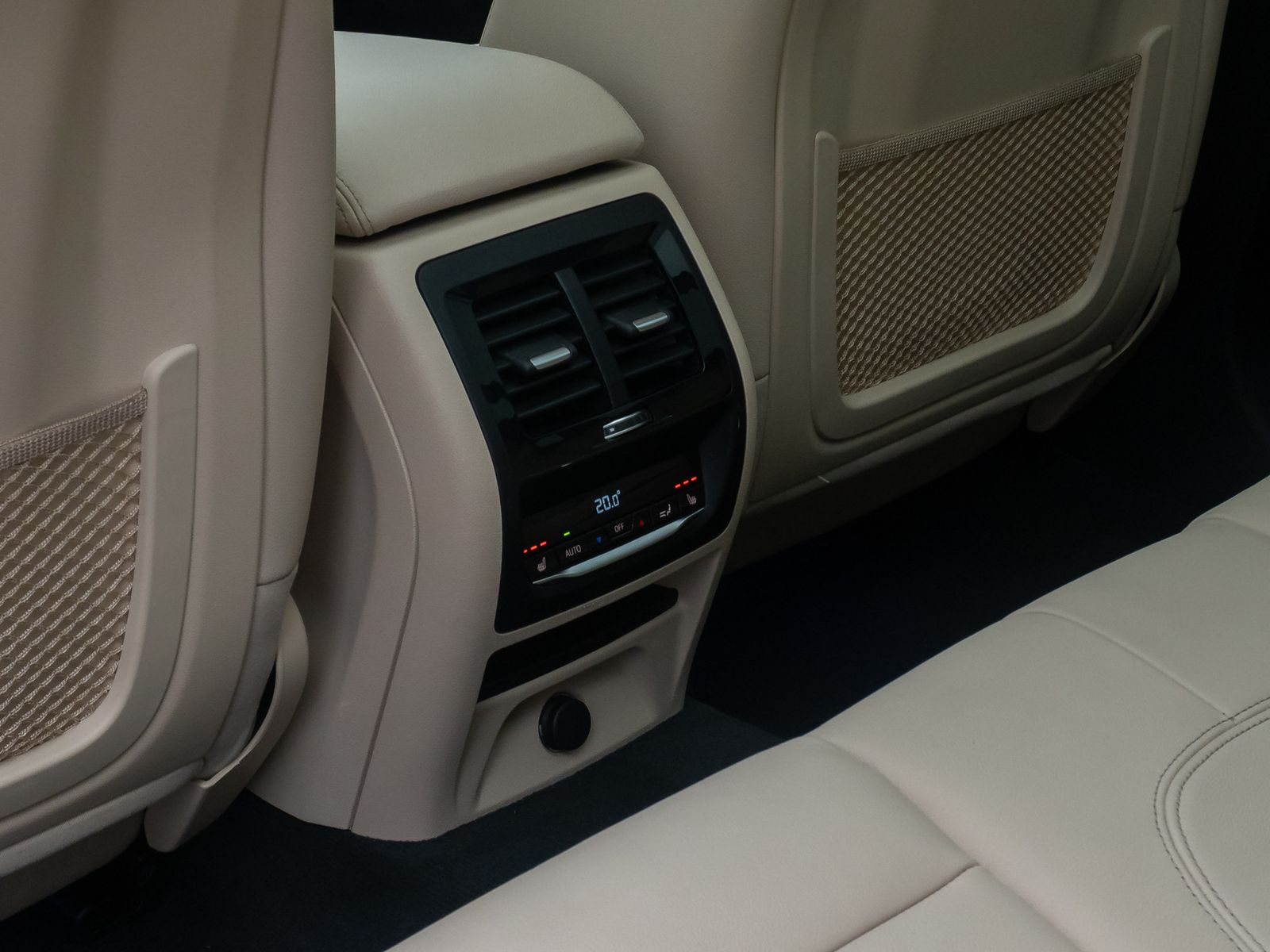 Fahrzeugabbildung BMW X3 xD30i Luxury Line 360° DisplKey Panorama HUD