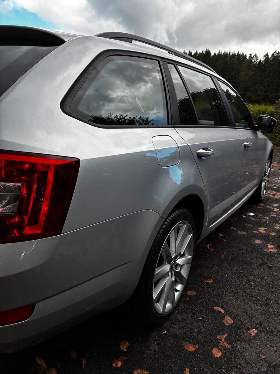 Skoda Octavia 2014 — interior