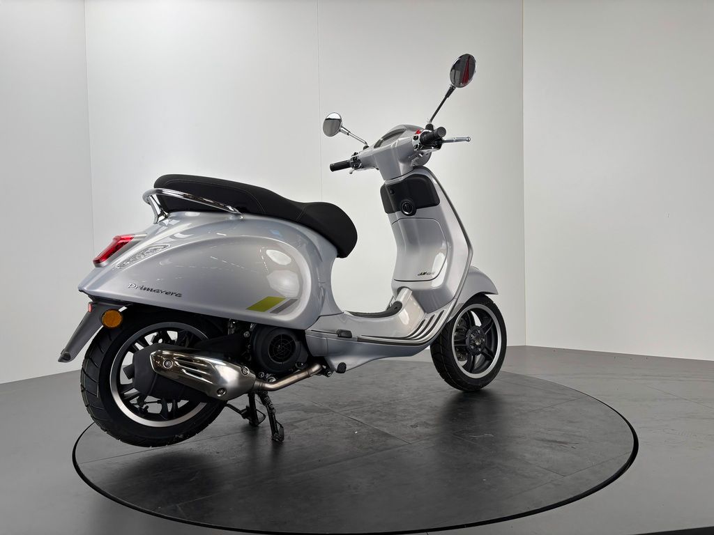 Fahrzeugabbildung Vespa PRIMAVERA 125 TECH E5+ *NEUFAHRZEUG/GARANTIE*