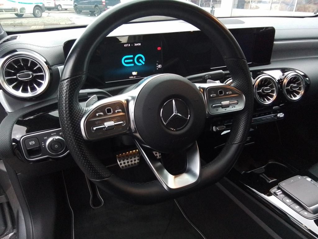 Fahrzeugabbildung Mercedes-Benz CLA 250 e Coupé AMG*Night*Nav*AHK*SpurP*PDC