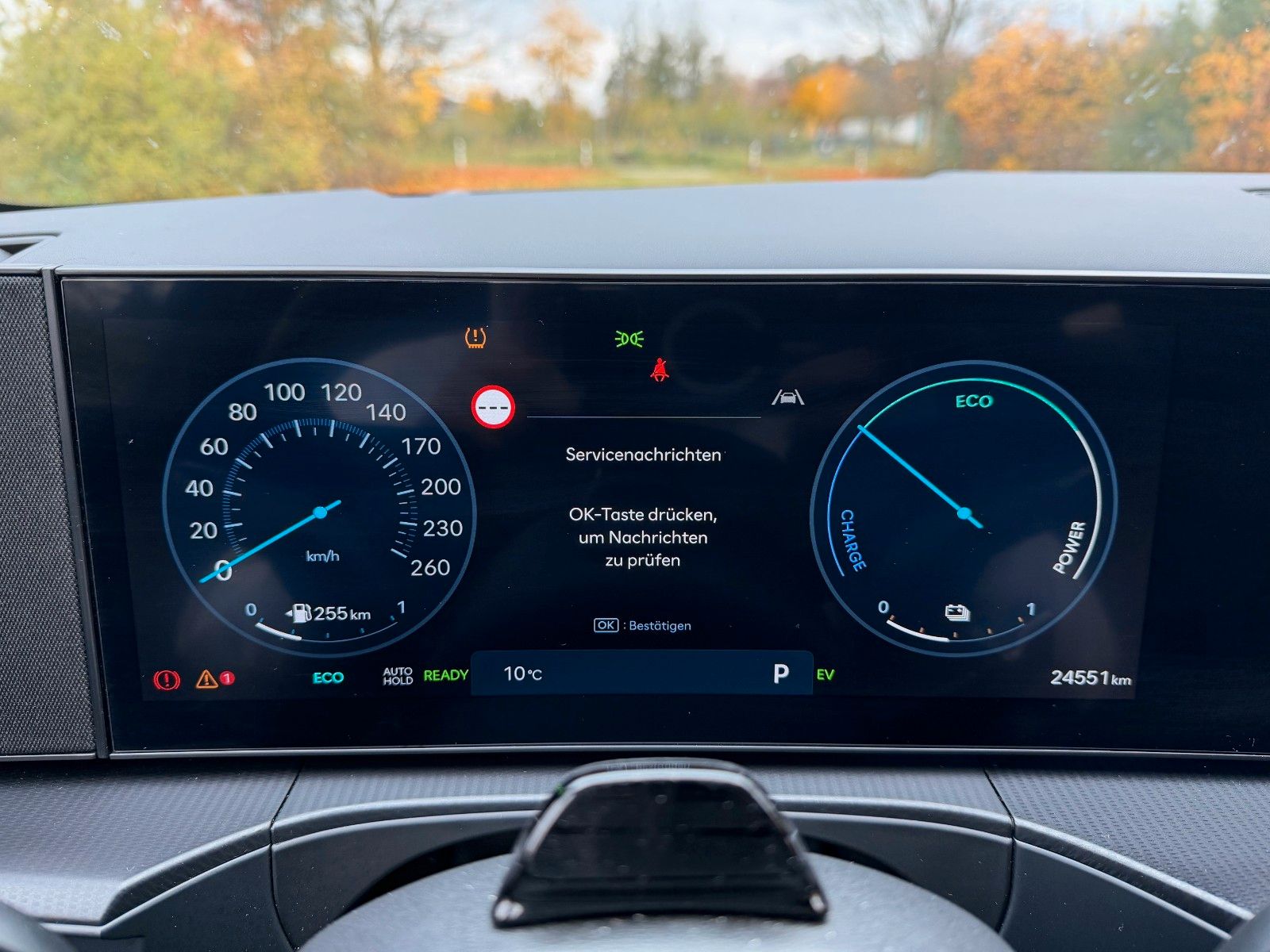 Fahrzeugabbildung Hyundai SANTA FE 1.6T-GDI HEV Blackline *Standhzg*AHK*