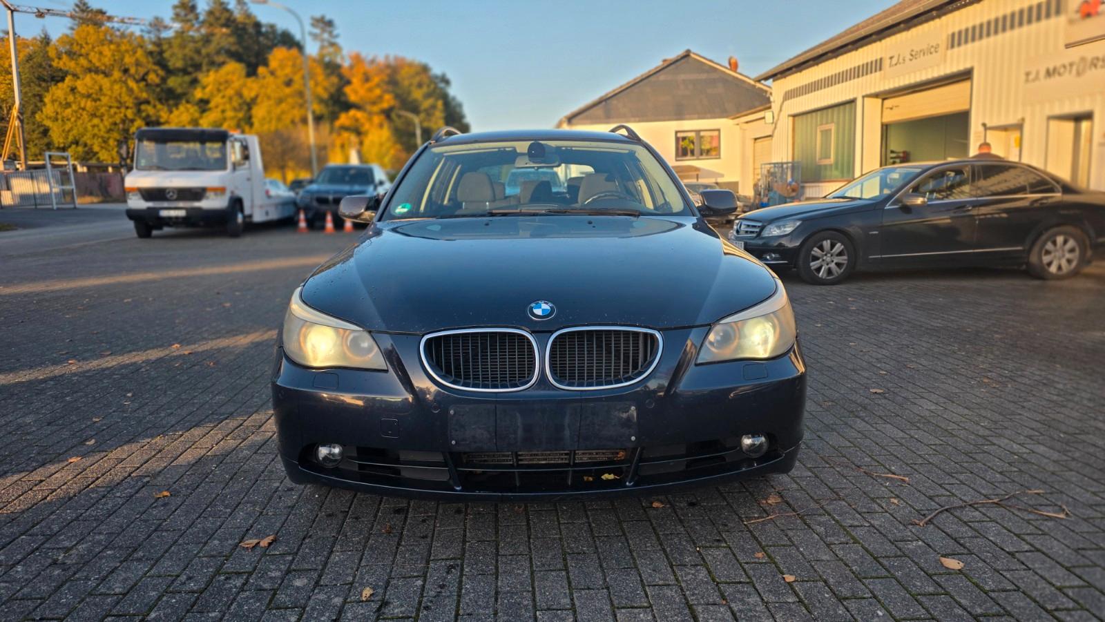BMW 520 2007 — rear view
