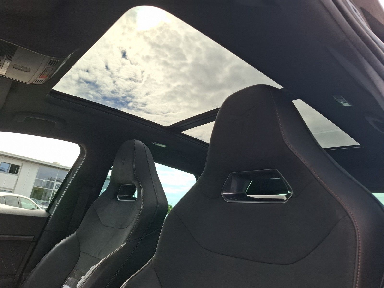 CUPRA Ateca 2.0 TSI 4Drive DSG / ACC / PANORAMA / SITZ - Image 19