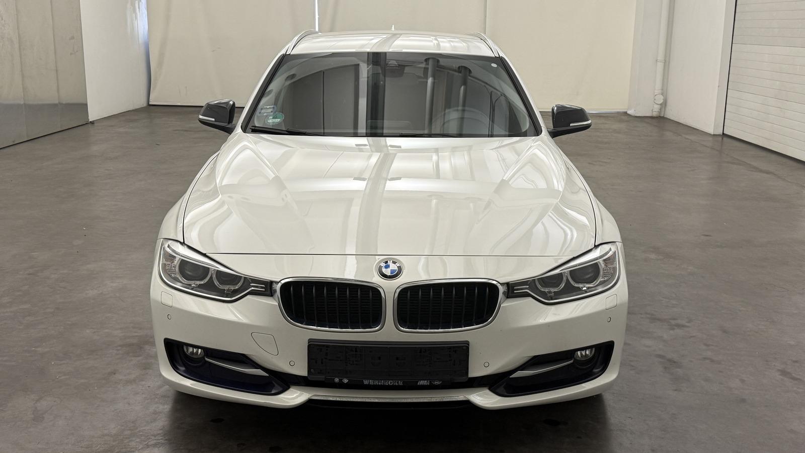BMW 320 2012 — photo 15