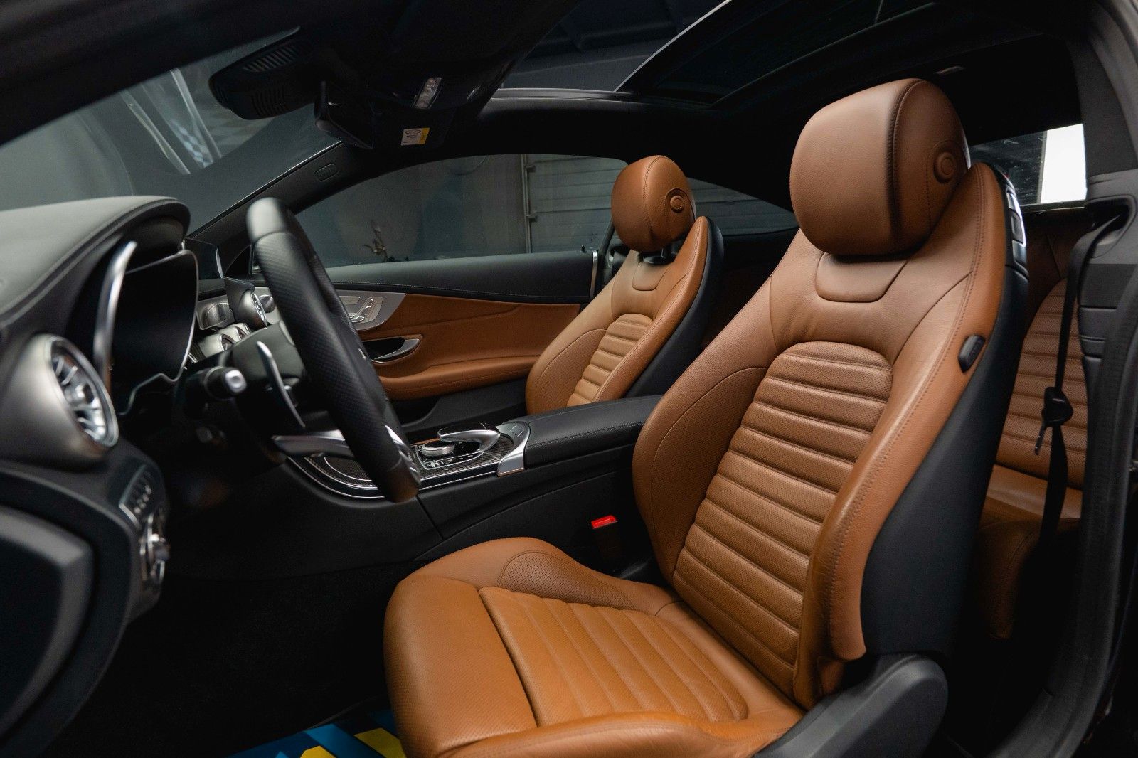 Fahrzeugabbildung Mercedes-Benz C 43 AMG Coupe 4Matic*LED*Virtual*Pano*Burmester