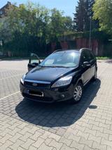 Ford Focus 1,6 Turnier  - Ford Focus aus 2010: 1.6
