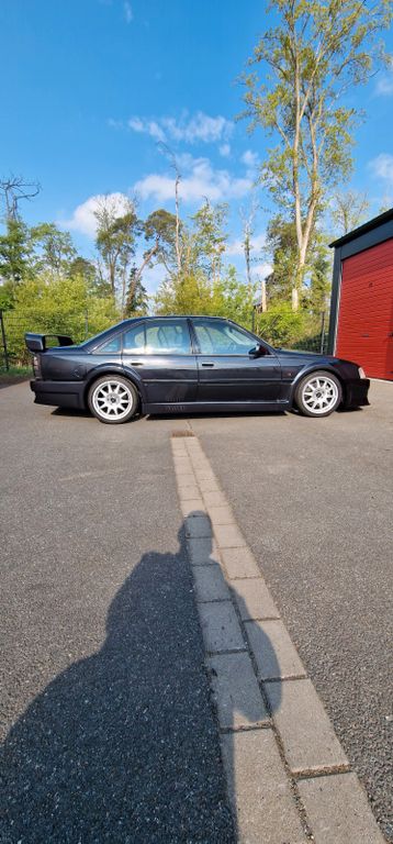 Opel Omega