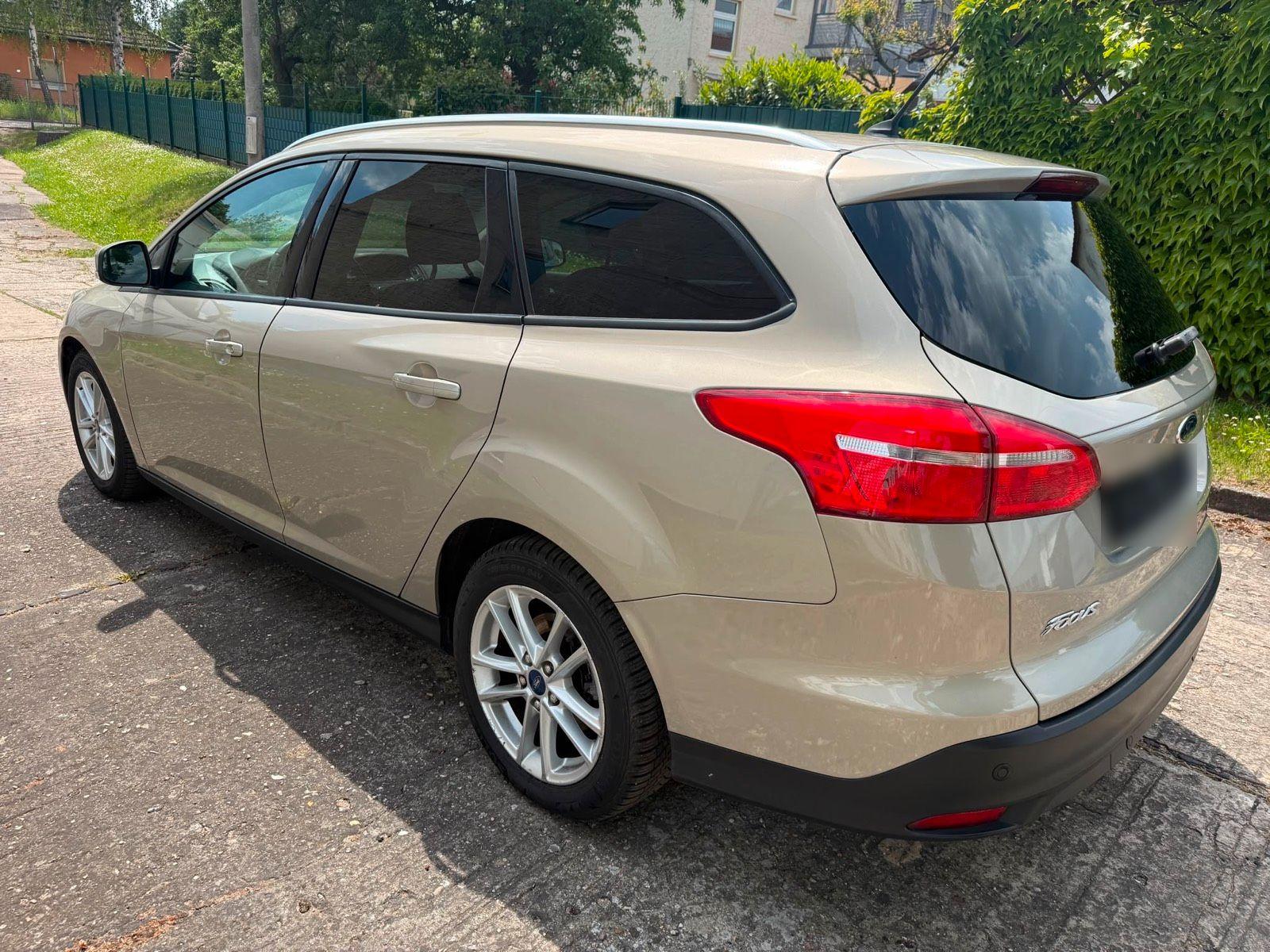 Ford Focus 2015 — photo 6