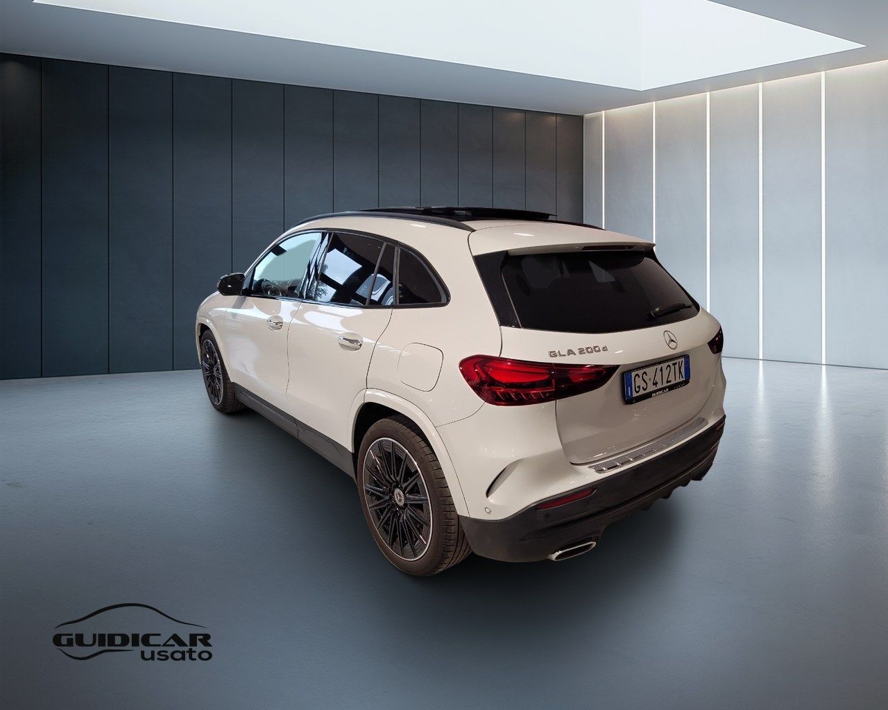 Mercedes-Benz GLA-H247 2023 - GLA 200 d AMG Line imagem 3
