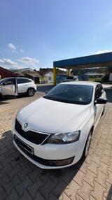 Skoda Rapid 1.4 TSI DSG Ambition Spaceback Ambition - Skoda Rapid: Privatanbieter