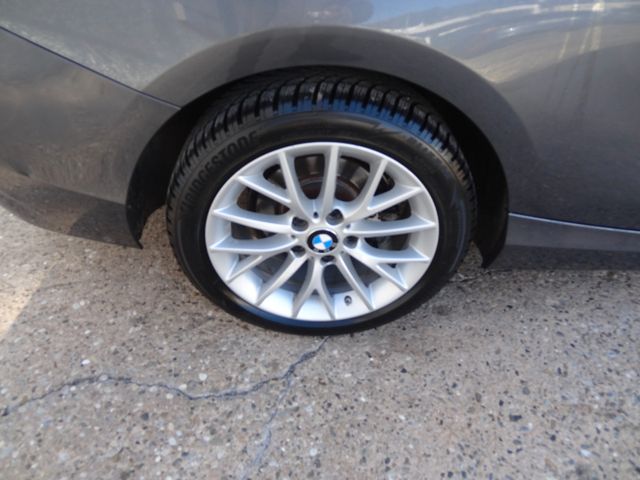 Fahrzeugabbildung BMW 218i Cabrio/Sport-Line/1.Hd/64TKM/SitzH/PDC/