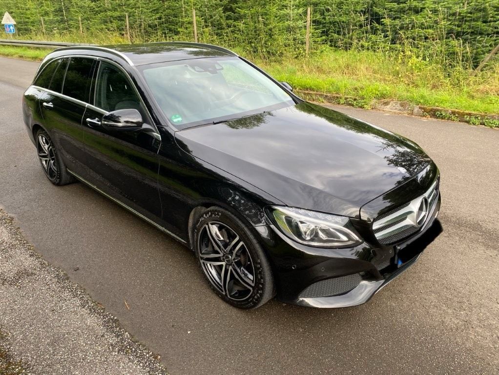 Image of Mercedes-Benz C 220