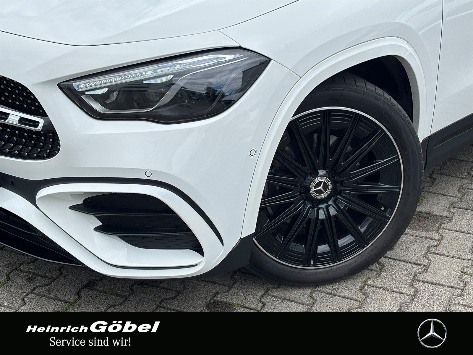 Fahrzeugabbildung Mercedes-Benz GLA 220 d 4M AMG*PANO*AHK*DISTRONIC*360°K*20ZOLL