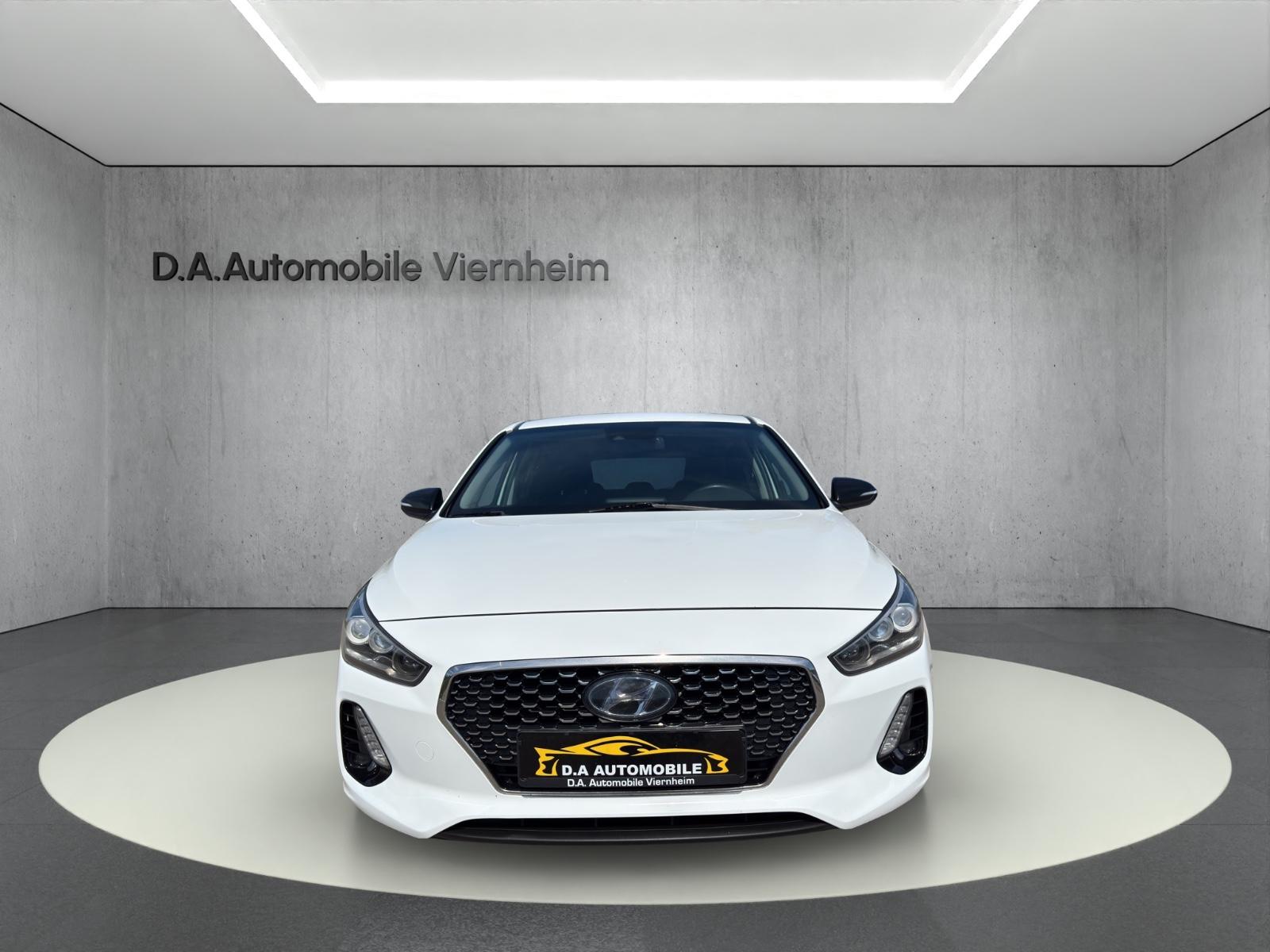 Hyundai i30 Intro°Navi°Sitzheizung^Rückfahr-Kamera°Euro6