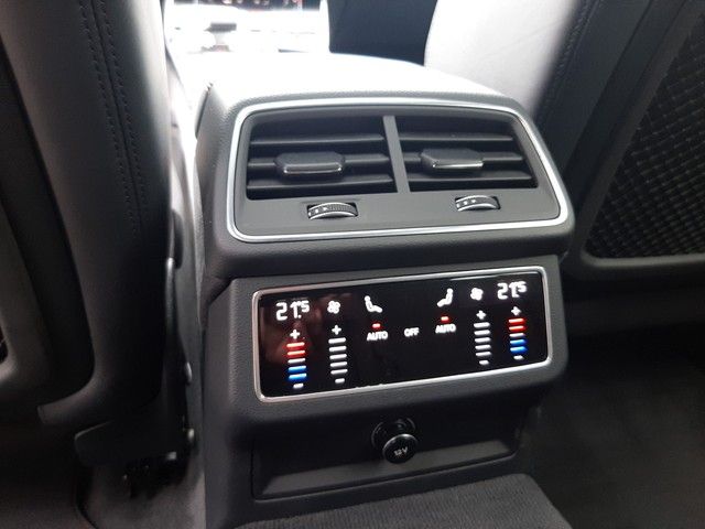 Fahrzeugabbildung Audi RS 6 Avant PANO HD-Matrix HeadUp RS-Dynamik