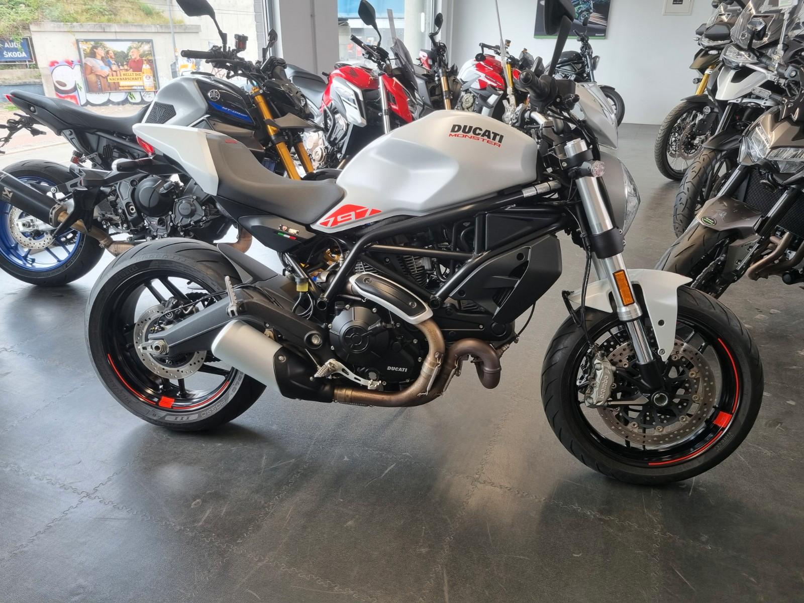 Ducati Monster 797