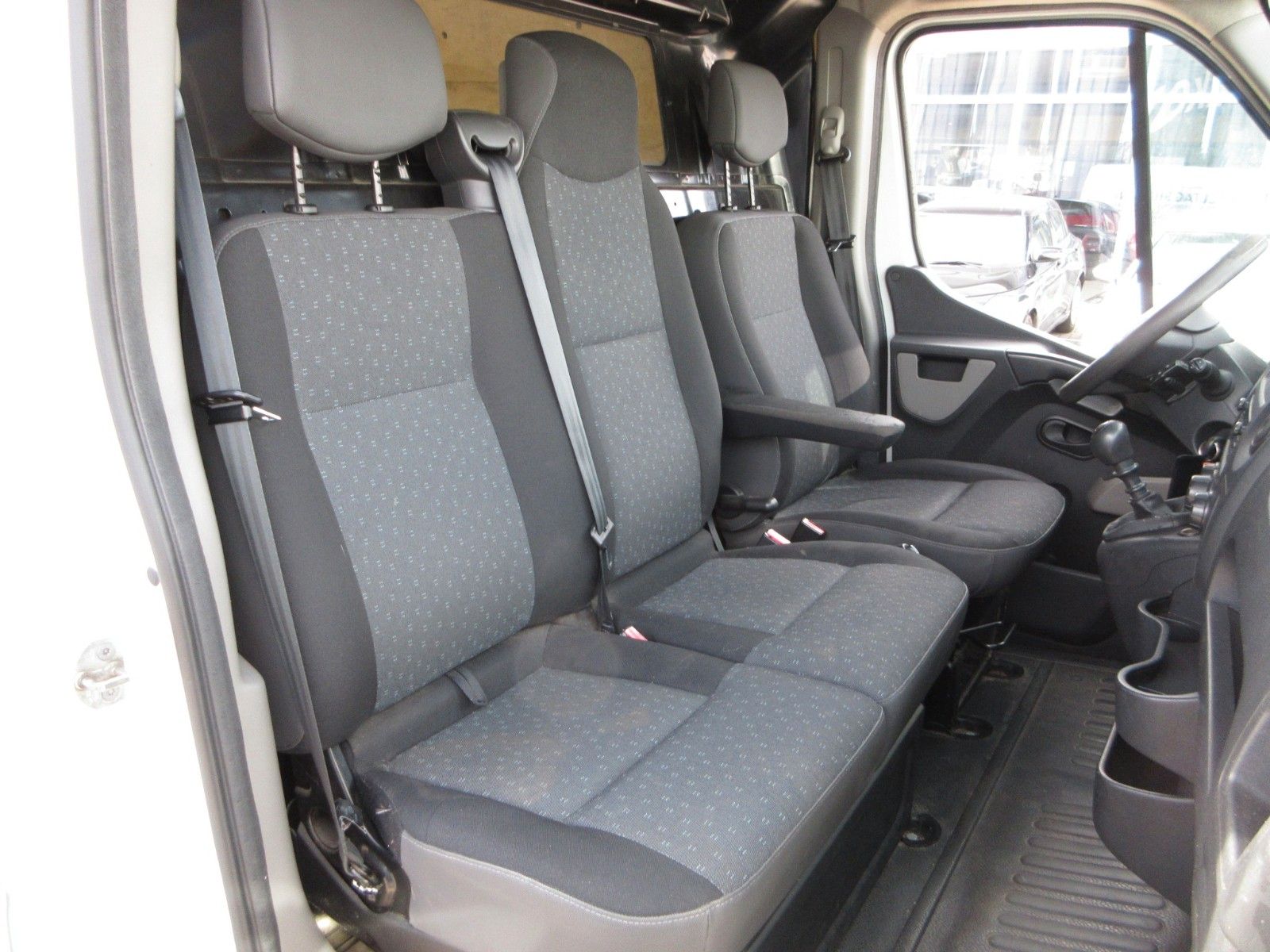 Fahrzeugabbildung Opel Movano L2H2 Kasten 2.3D 100KW  3,5t  6-Gang PDC