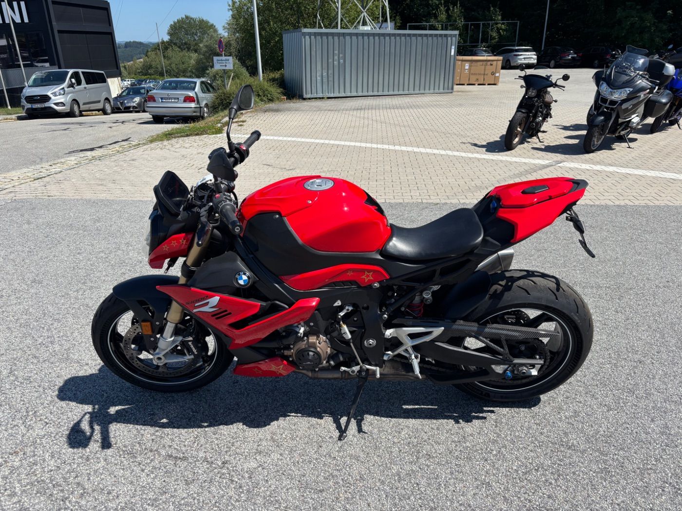 Fahrzeugabbildung BMW S 1000 R Dynamikpaket Kurzer Kennzeichenhalter