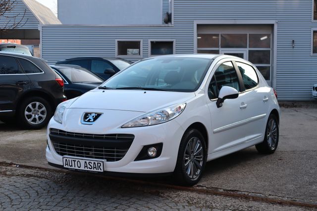 Peugeot 207 Premium 1.6/SITZHEIZUNG/KLIMA/2. HAND/TÜV