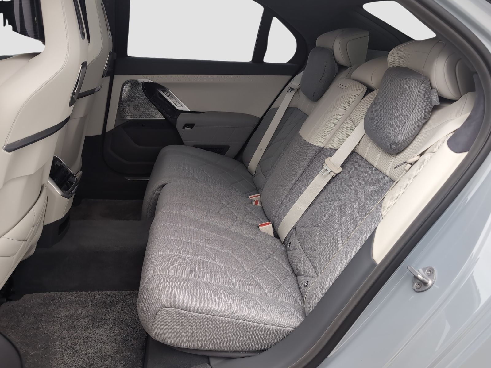 BMW 750 - Bild 9