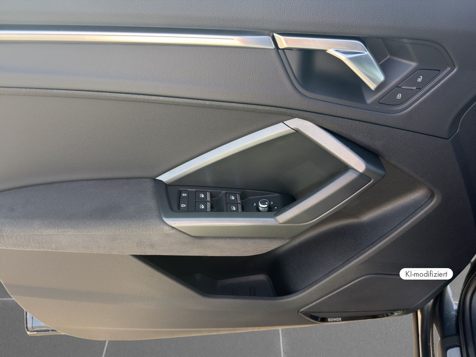 Audi RSQ3 - Bild 14