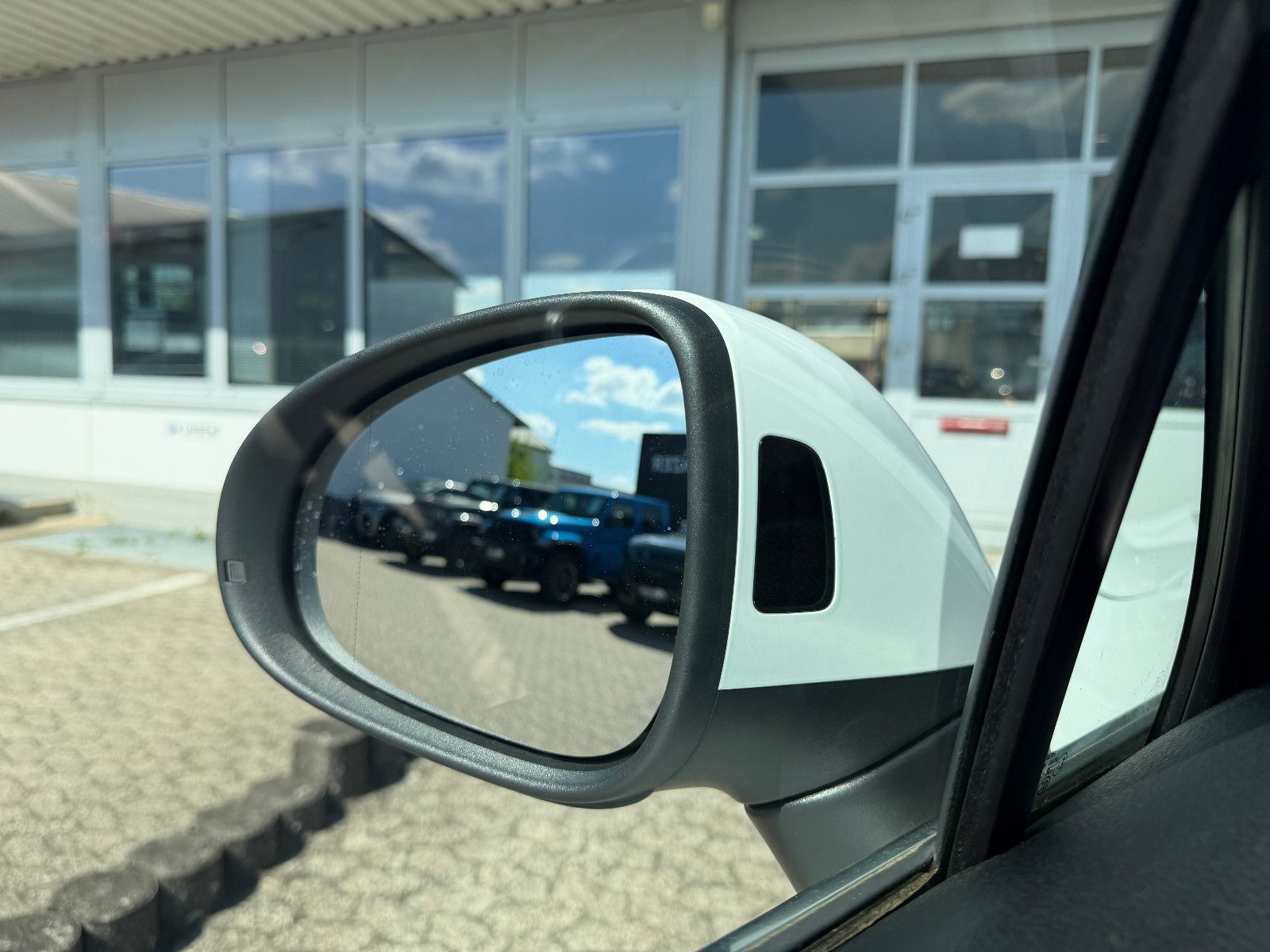 Fahrzeugabbildung Volkswagen Touareg V6 TDI BMT/Terrain Tech 4Mot/NAVI/LEDER