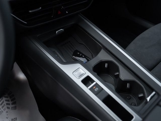 Passat Variant Business TDI DSG AHK 8-fach