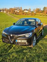 Alfa Romeo Stelvio 2.2 Diesel 16V 154kW Super AT8-Q4 Super - schwarze Alfa Romeo Stelvio