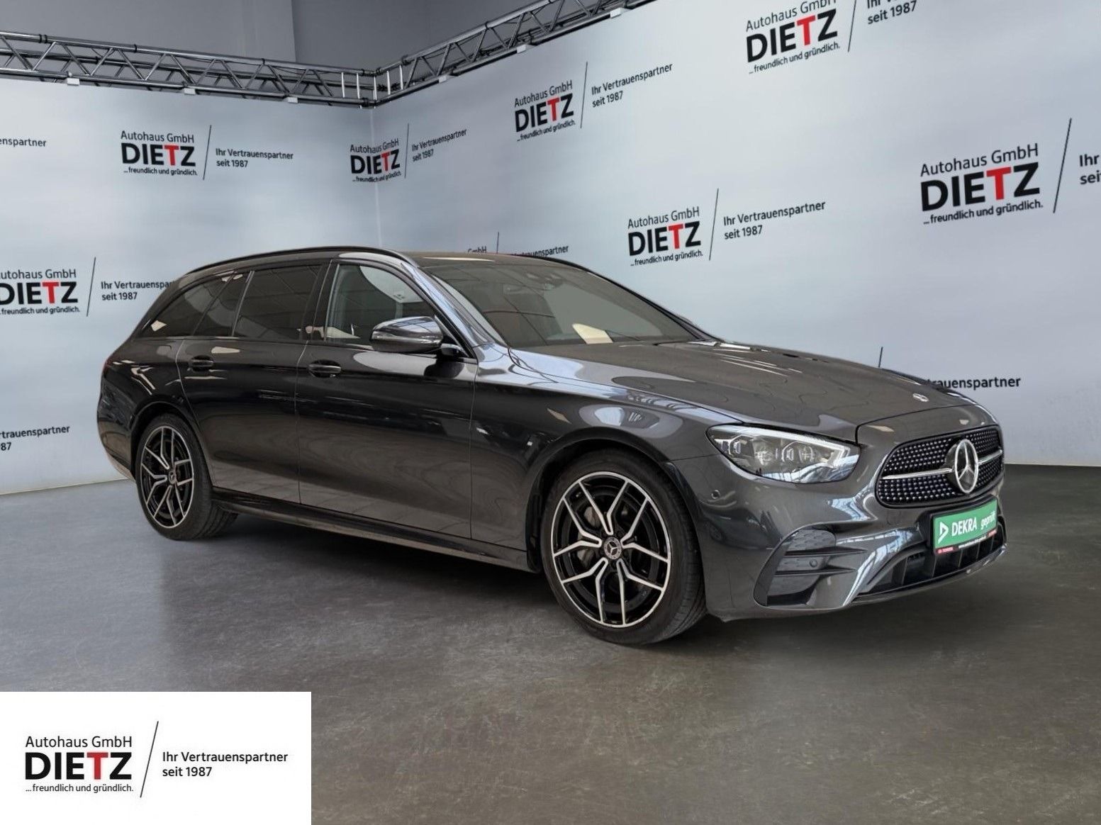 Mercedes-Benz E 400 d T AMG*4M*9G*MBEAM*PANO*WIDE*TOTW*KAM*AHK