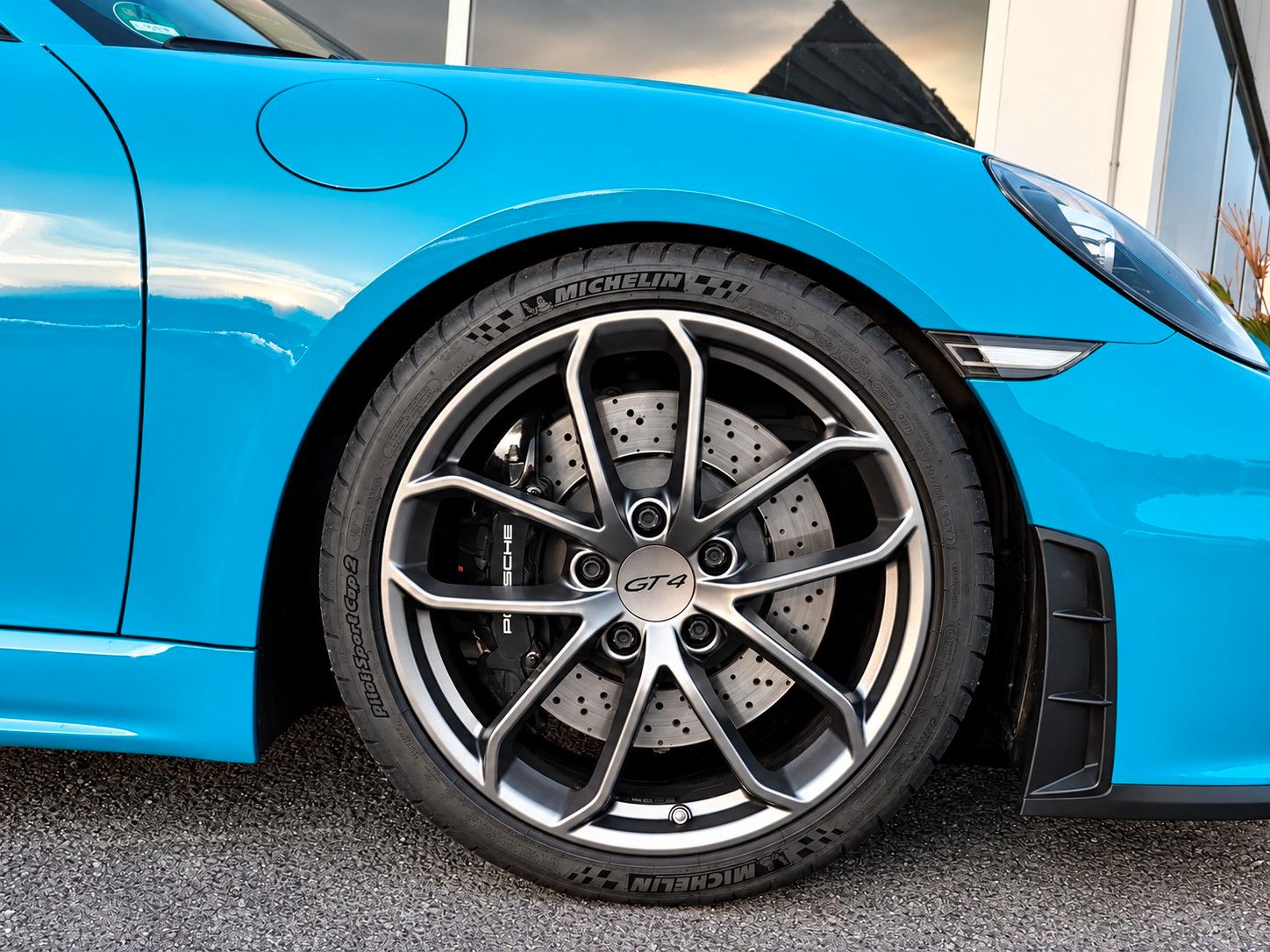 Fahrzeugabbildung Porsche Cayman GT4/BRD/2.Hd/Carbon/Akrapovic
