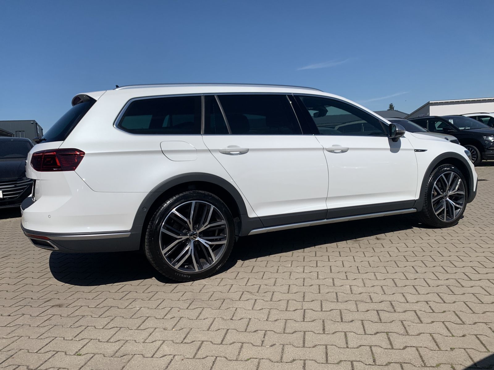 Fahrzeugabbildung Volkswagen Passat Alltrack 2.0 TDI*4Motion*Leder*AHK*Pano*