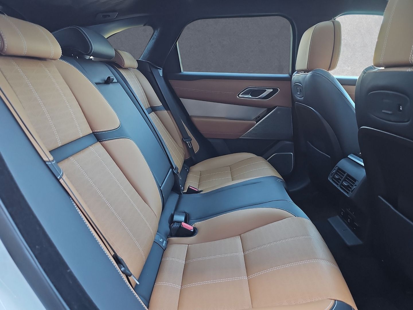 Land Rover Range Rover Velar P250 AWD R-Dynamic HSE foto 5