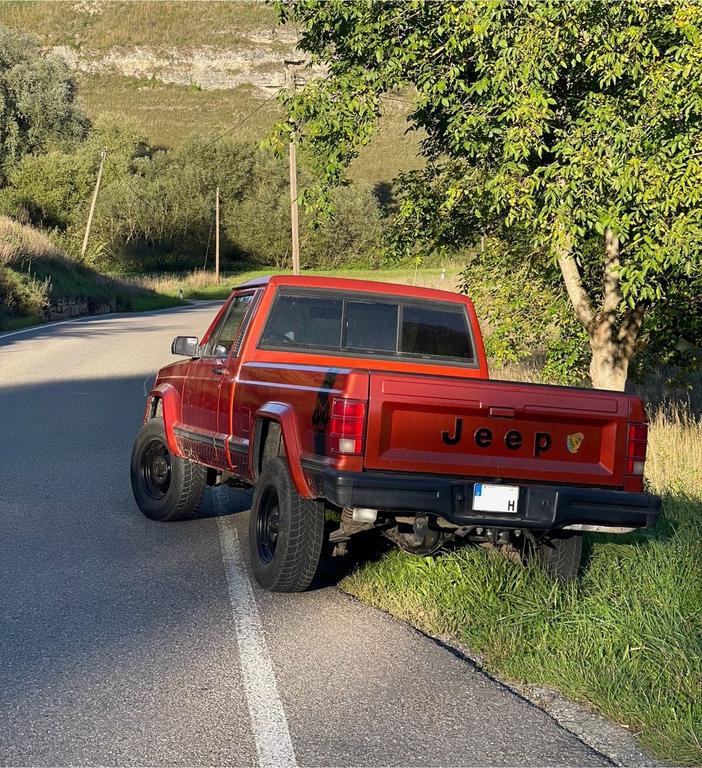 Jeep Comanche