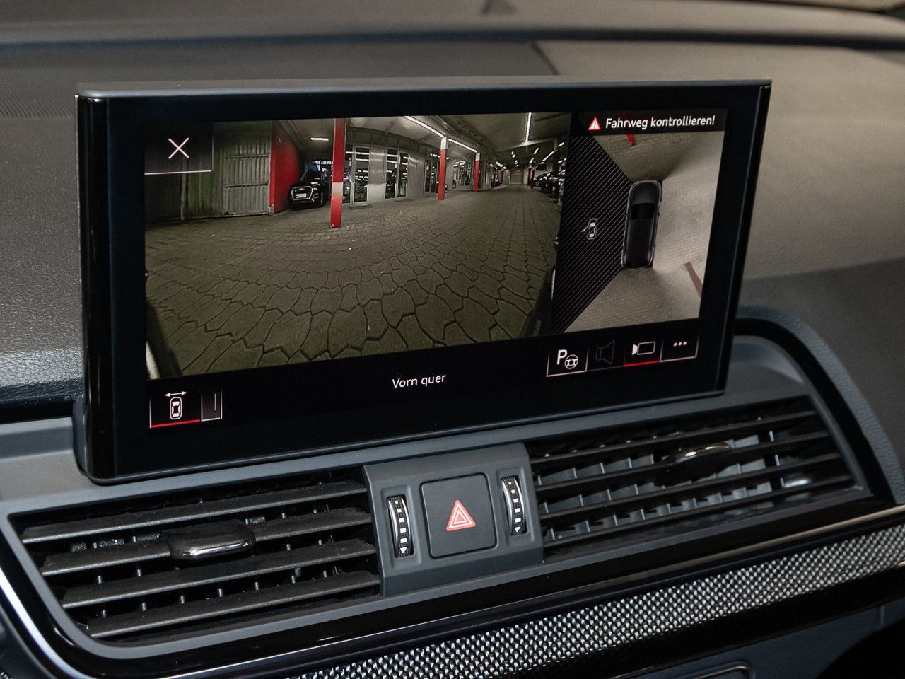 Audi SQ5 - Bild 25