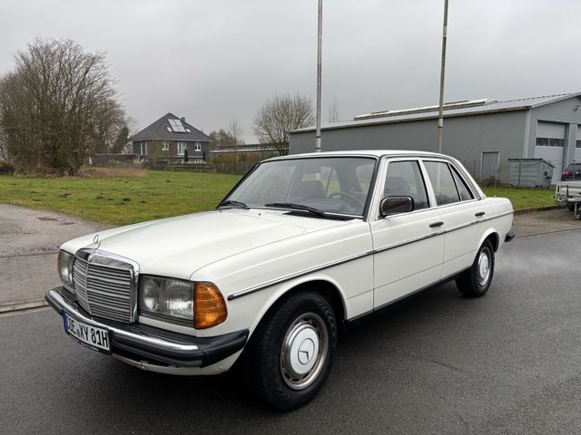 Mercedes-Benz 200 OLDTIMER  123 AUTOMATIK SCHIEBEDACH