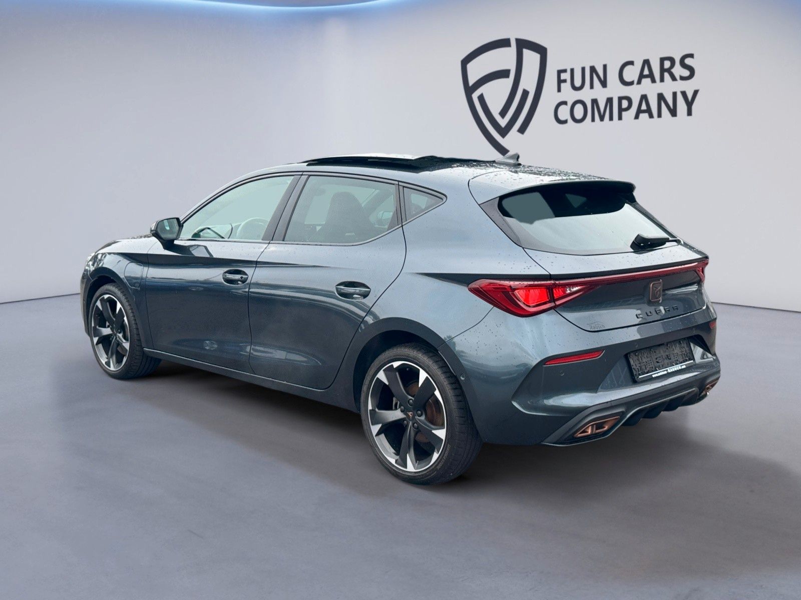 Cupra Leon e-Hybrid NAVI LED SHZ DIGITAL PANO KAMERA imagem 3