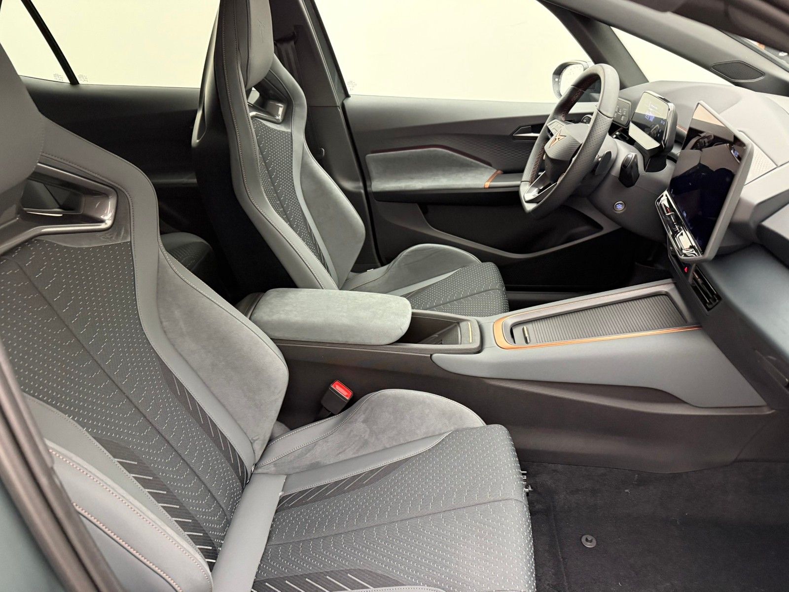 Cupra Born VZ 326PS 79 kWh PilotXLTechM20DCCArea imagem 3