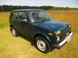 Lada Niva 4x4 Grün SV,AHK 13250 km TOP!!!
