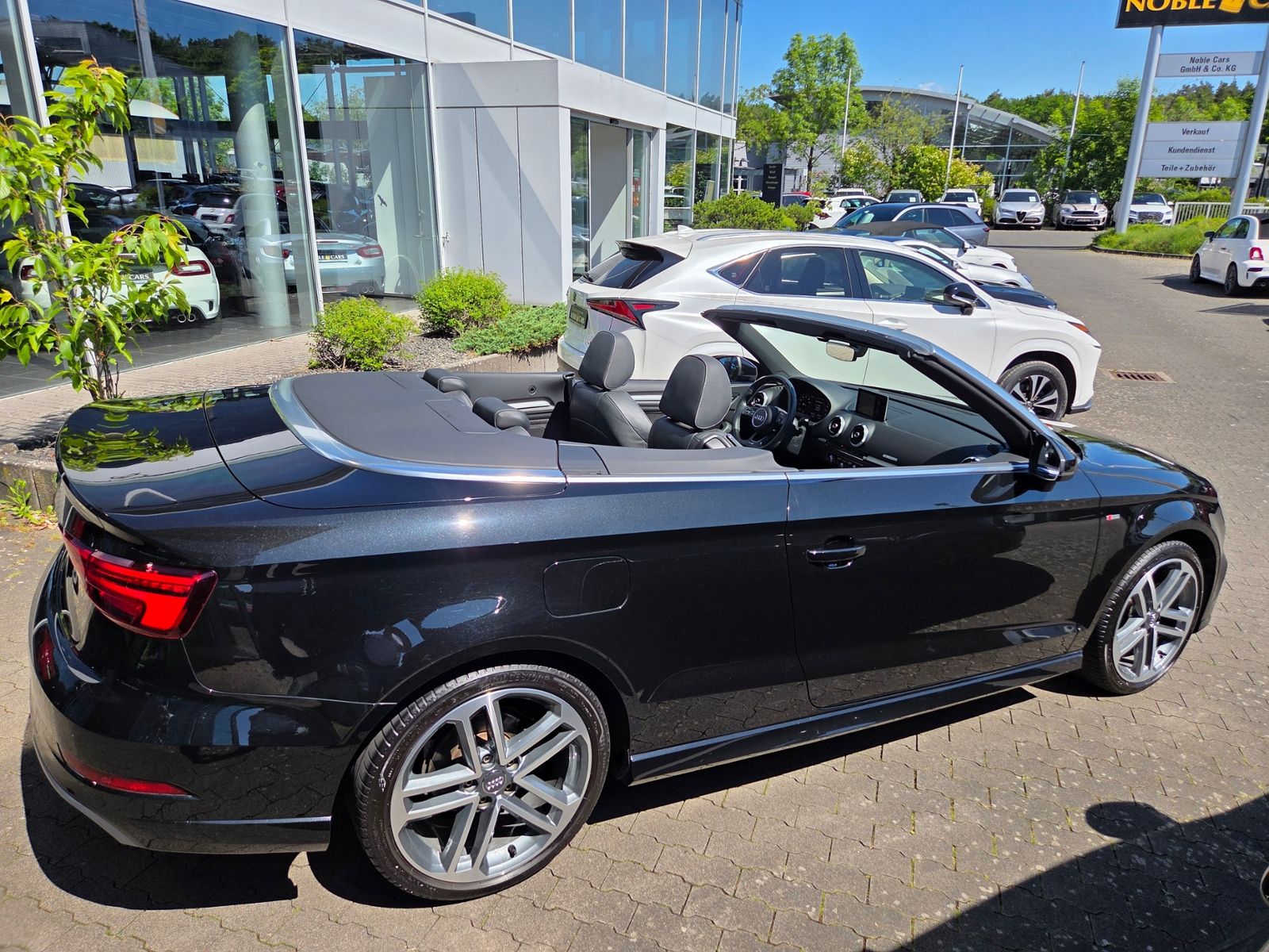 Fahrzeugabbildung Audi A3 Cabriolet S Line KLIMA LED NAVI SHZ