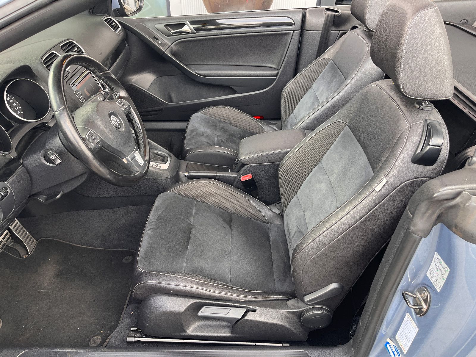 Fahrzeugabbildung Volkswagen Golf VI Cabriolet Automatik