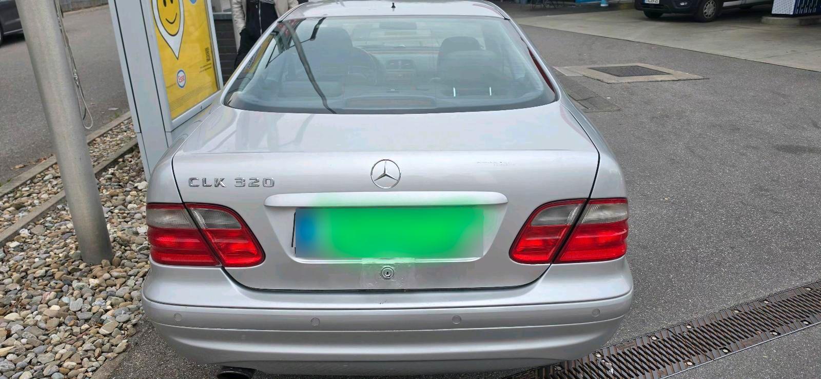 Mercedes-Benz CLK 320