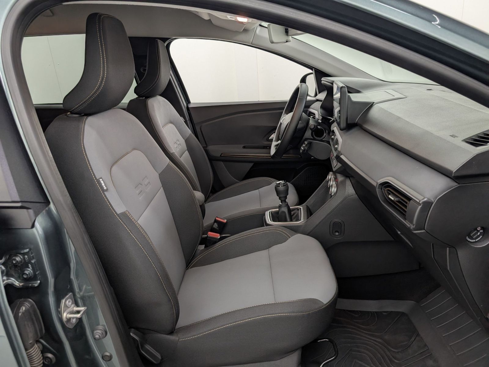 DACIA Jogger  TCe 110 Extreme+ 7-Sitzer Navi SHZ – Bild 12